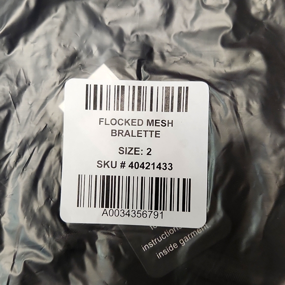 ❤️NWT VINTAGE TORRID BRA - BATS PRINT UNLINED FLOCKED MESH BRALETTE HALLOWEEN - Picture 13 of 15